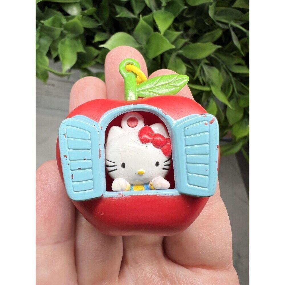Vintage 1977 1984 SANRIO Hello‎ Kitty Apple House Keychain - Hard To Find